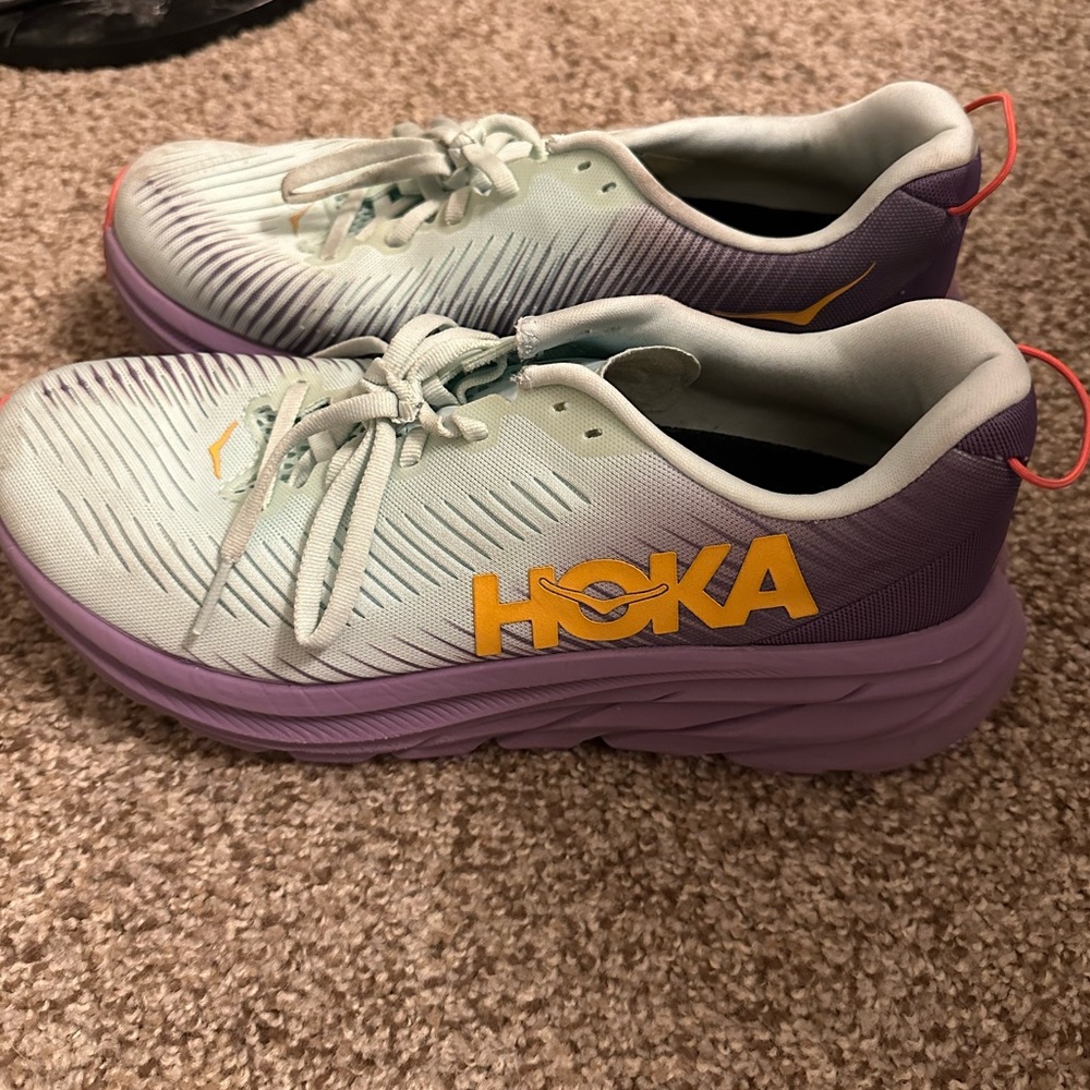 HOKA Rincon 3 Size 8
